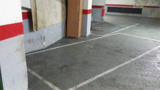 Garaje en Alquiler en Erialdea / Centro