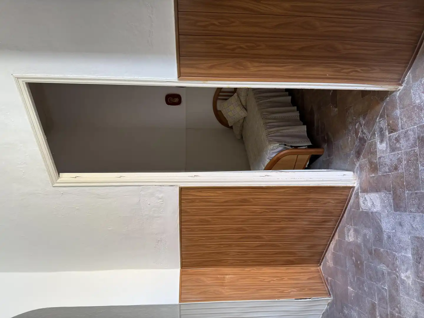 Casa adosada en venta en Calle Pérez Merchante, 24, Bollullos Par del Condado Casa adosada en venta en Bollullos Par del Condado con Jardín privado y Amueblado