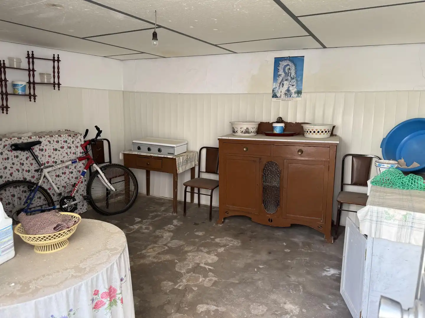 Casa adosada en venta en Calle Pérez Merchante, 24, Bollullos Par del Condado Casa adosada en venta en Bollullos Par del Condado con Jardín privado y Amueblado