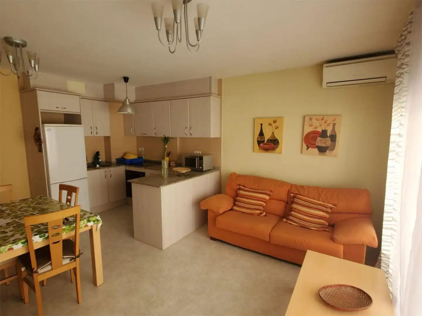 Sala d'estar de Dúplex en venda en La Ràpita amb Aire condicionat, Terrassa i Balcó