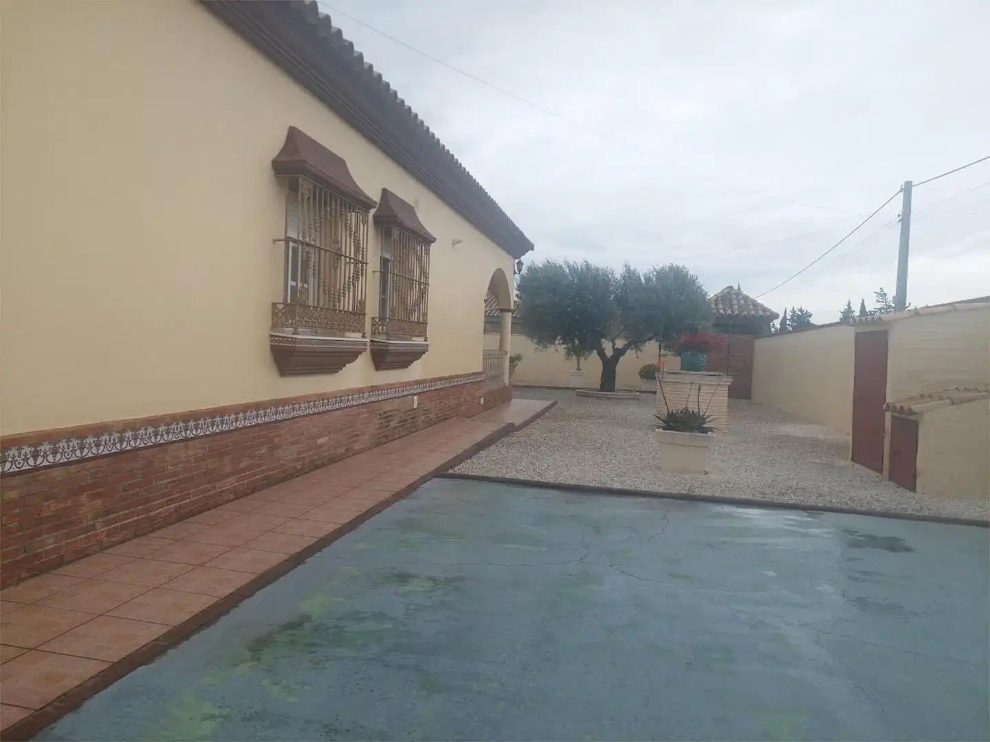 Exterior view of Houses for sale in Chiclana de la Frontera