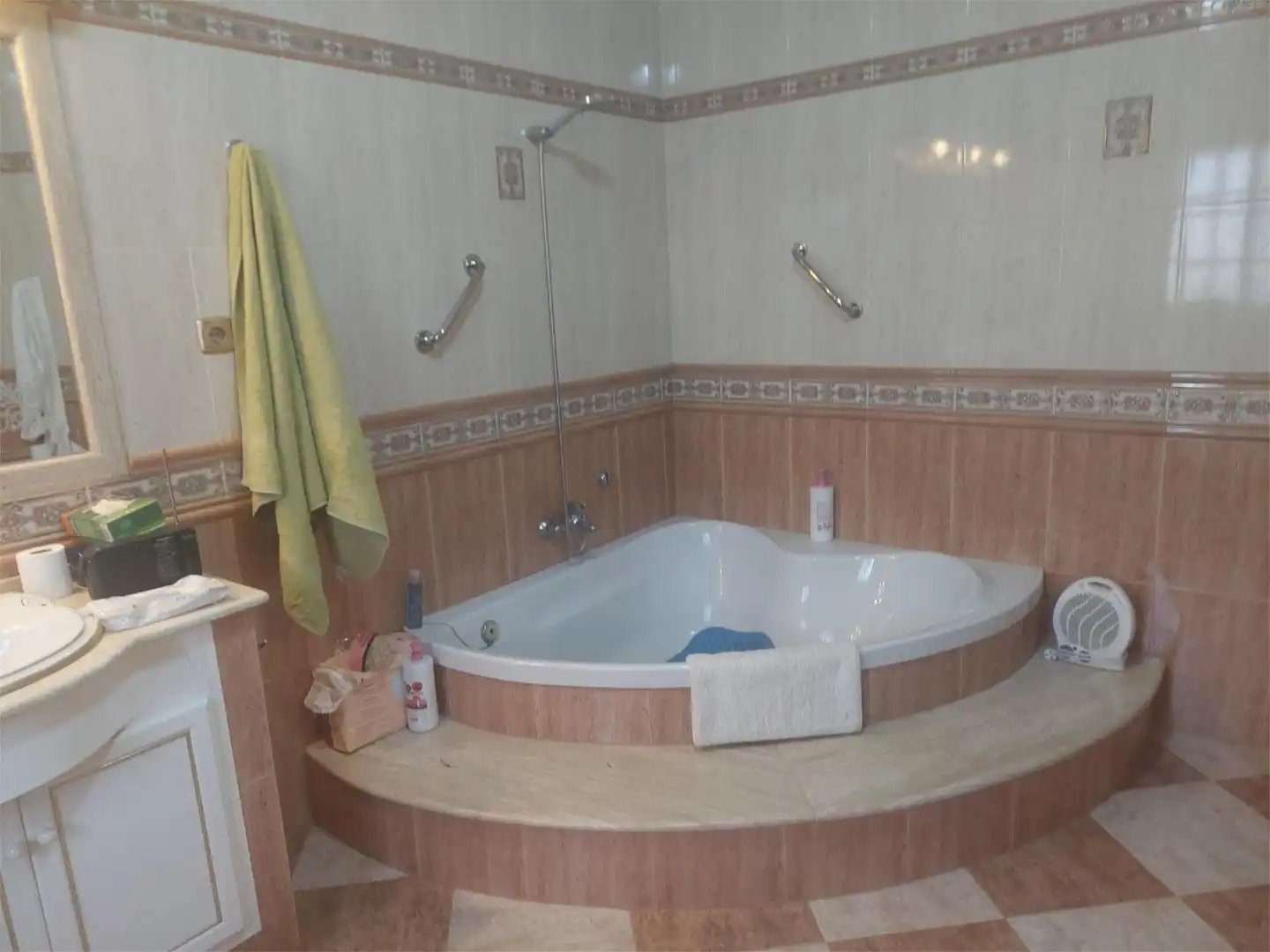 Bathroom of Houses for sale in Chiclana de la Frontera