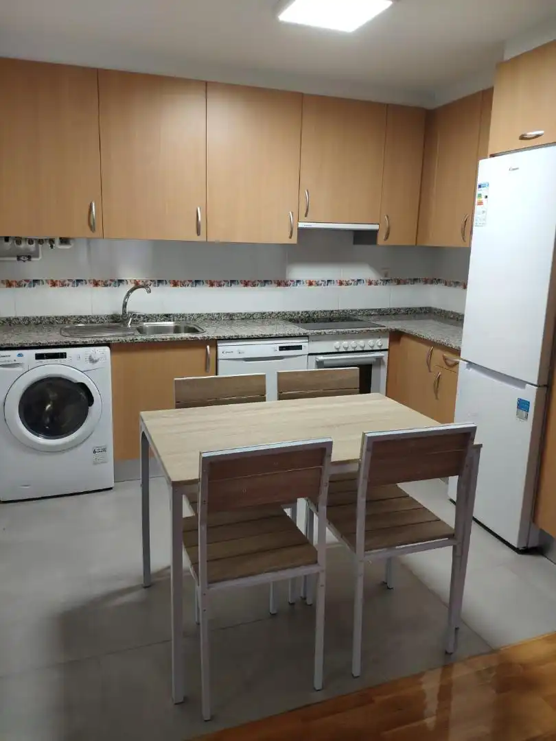 Cocina de Piso de alquiler en Villamediana de Iregua con Calefacción, Parquet y Piscina