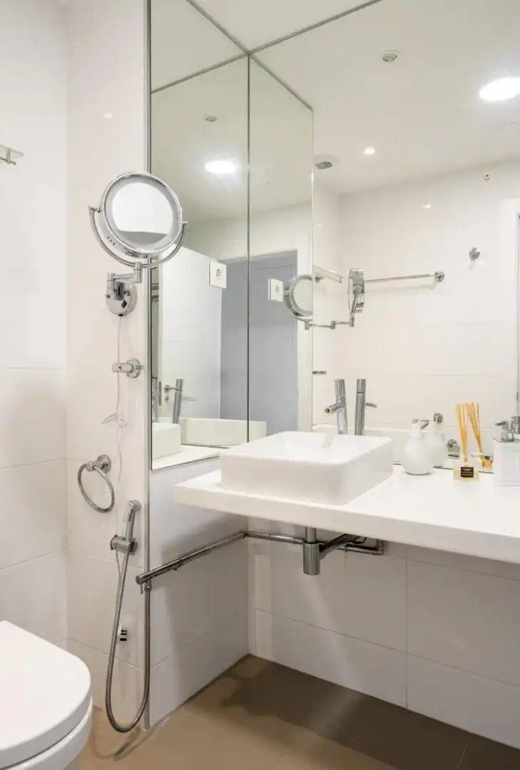 Flat for sale in Calle San Manuel, 7, Castillo Sohail - Myramar Bathroom of Flat for sale in Fuengirola with Air Conditioner, Private garden and Terrace