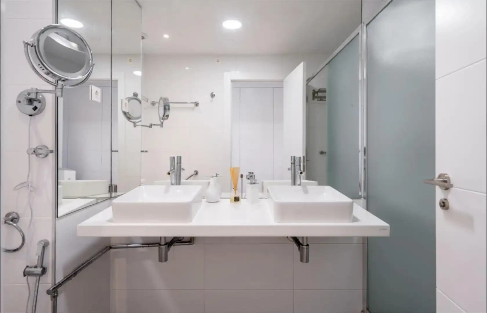 Flat for sale in Calle San Manuel, 7, Castillo Sohail - Myramar Bathroom of Flat for sale in Fuengirola with Air Conditioner, Private garden and Terrace