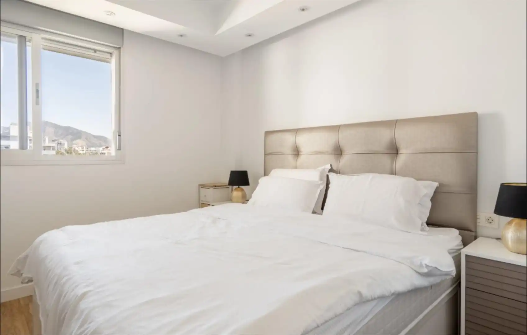 Flat for sale in Calle San Manuel, 7, Castillo Sohail - Myramar Bedroom of Flat for sale in Fuengirola with Air Conditioner, Private garden and Terrace