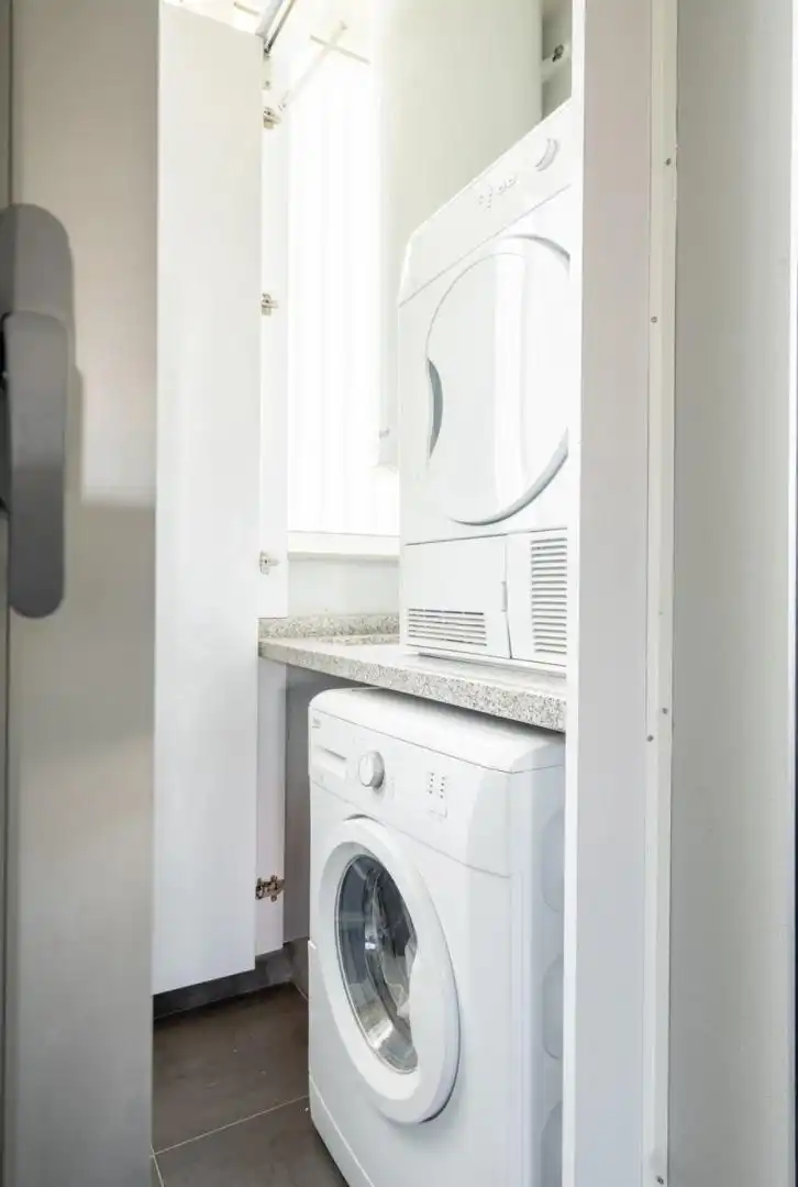 Flat for sale in Calle San Manuel, 7, Castillo Sohail - Myramar Bathroom of Flat for sale in Fuengirola with Air Conditioner, Private garden and Terrace