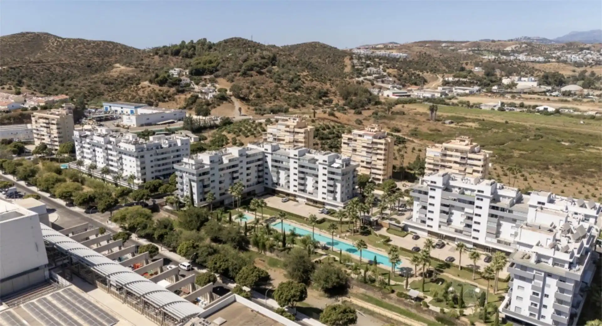 Flat for sale in Calle San Manuel, 7, Castillo Sohail - Myramar Exterior view of Flat for sale in Fuengirola with Air Conditioner, Private garden and Terrace