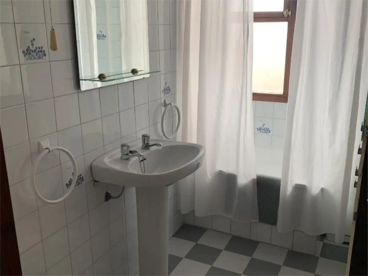 Bathroom of Flat for sale in Azuaga  with Air Conditioner, Heating and Terrace