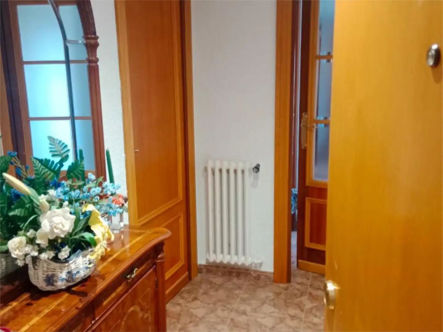 Room in Avenida de Martínez de Velasco, 39, Encarnación
