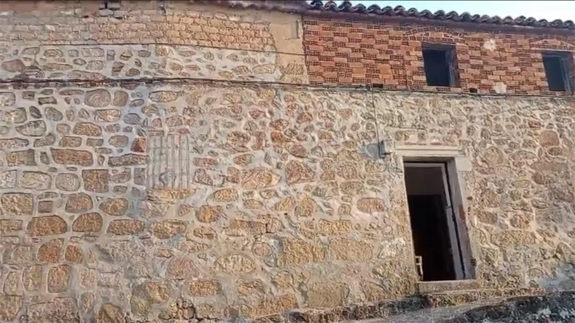 Vista exterior de Finca rústica en venta en Berrocalejo con Amueblado