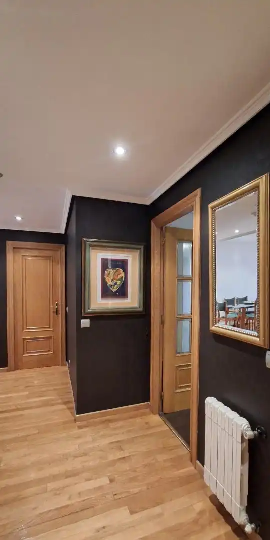 Wohnung zur Miete in Ponferrada mit Heizung, Parkett und Möbliert