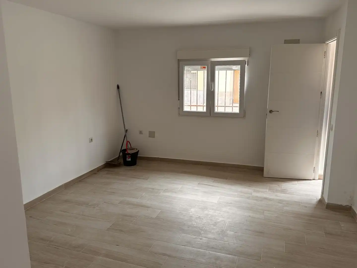 Casa adosada en venta en Arévalo con Terraza y Trastero