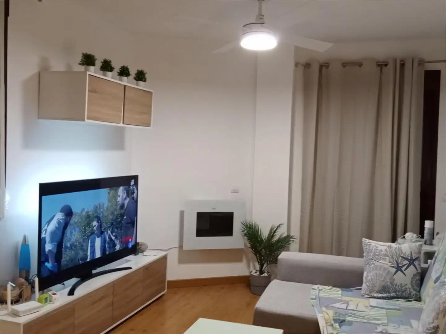 Sala d'estar de Pis en venda en Castalla amb Aire condicionat, Calefacció i Parquet