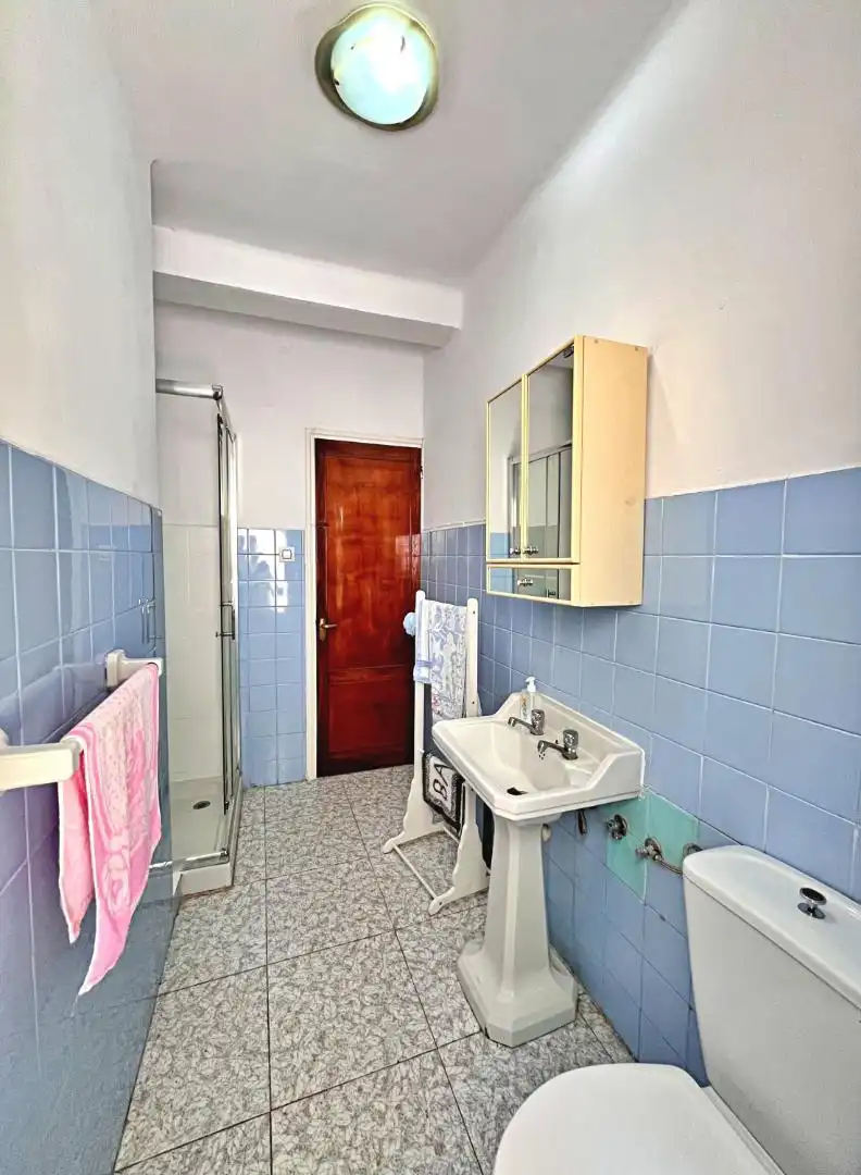 Baño de Piso en venta en San Martín del Rey Aurelio con Trastero