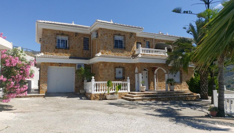 Casa o chalet en venta en Lugar Villa Zoraida, 1, Ítrabo, Granada - imagen 1 Foto 1 de Casa o chalet en venta en Lugar Villa Zoraida, 1, Ítrabo, Granada