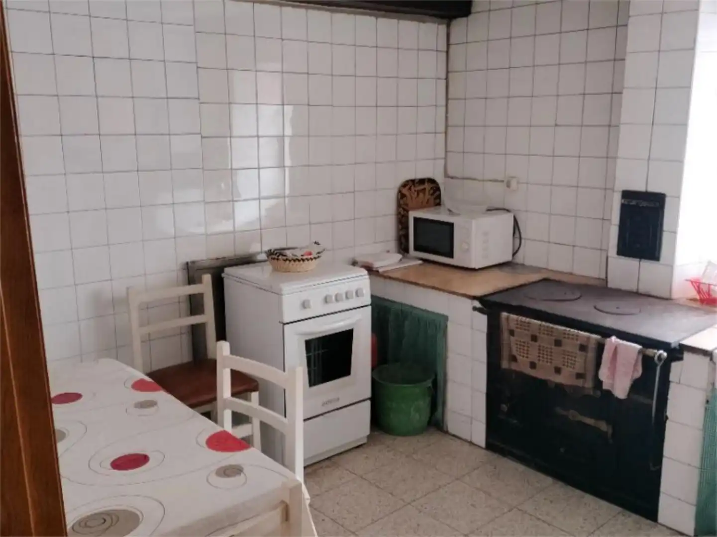 Wohnung zum Verkauf in Barrio Rozas, 17, Soba Küche von Wohnung zum Verkauf in Soba mit Privatgarten, Terrasse und Abstellraum
