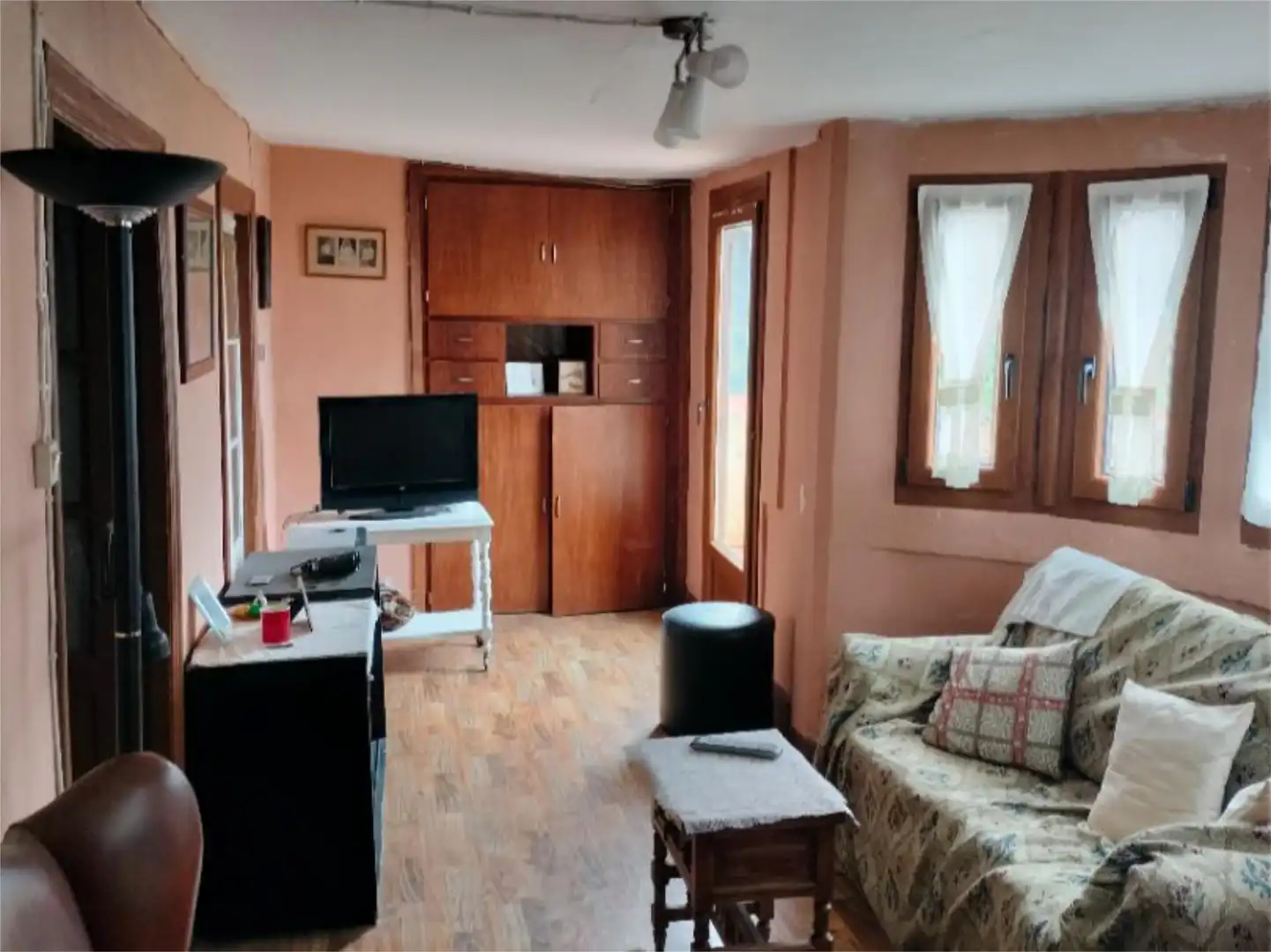 Wohnung zum Verkauf in Barrio Rozas, 17, Soba Wohnzimmer von Wohnung zum Verkauf in Soba mit Privatgarten, Terrasse und Abstellraum