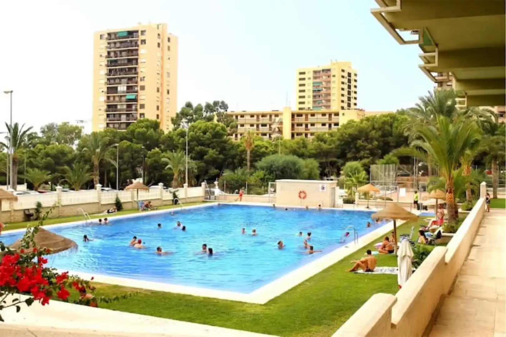 Study for sale in Paseo de los Sauces, 10, Aguadulce Sur Swimming pool of Study for sale in Roquetas de Mar with Air Conditioner, Swimming Pool and Furnished