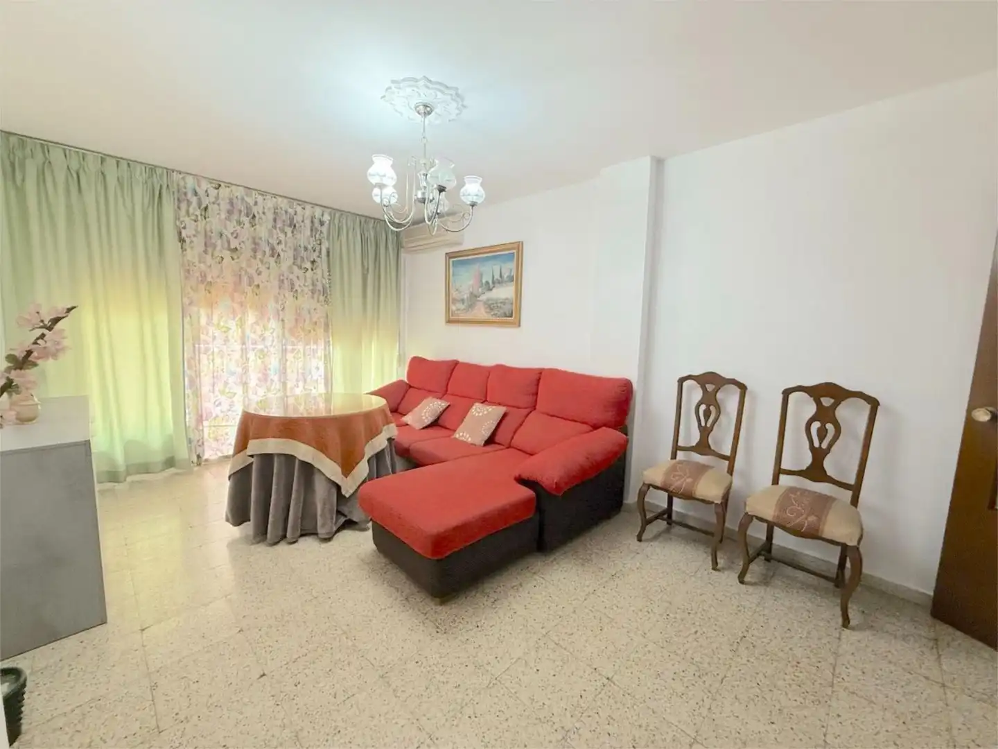 Sala d'estar de Pis en venda en Mérida amb Traster, Moblat i Balcó