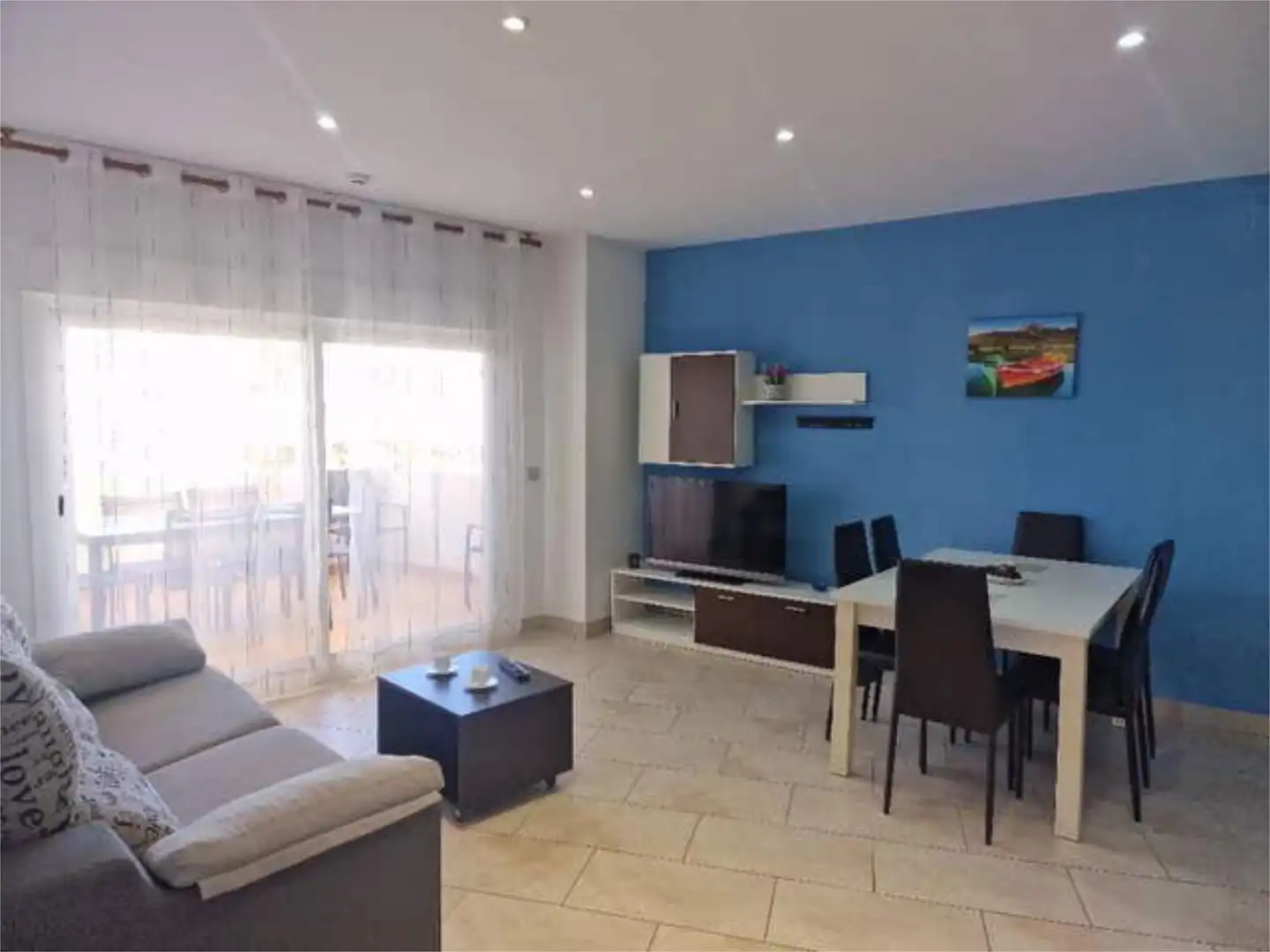 Sala de estar de Piso de alquiler en  Tarragona Capital con Calefacción, Piscina y Amueblado