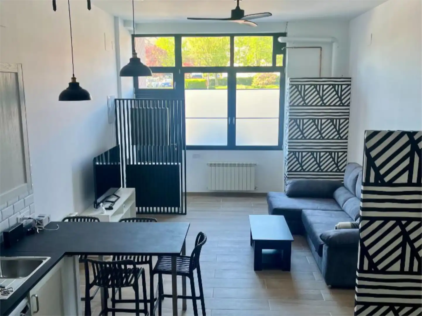 Living room of Flat for sale in Boadilla del Monte  with Heating and Furnished