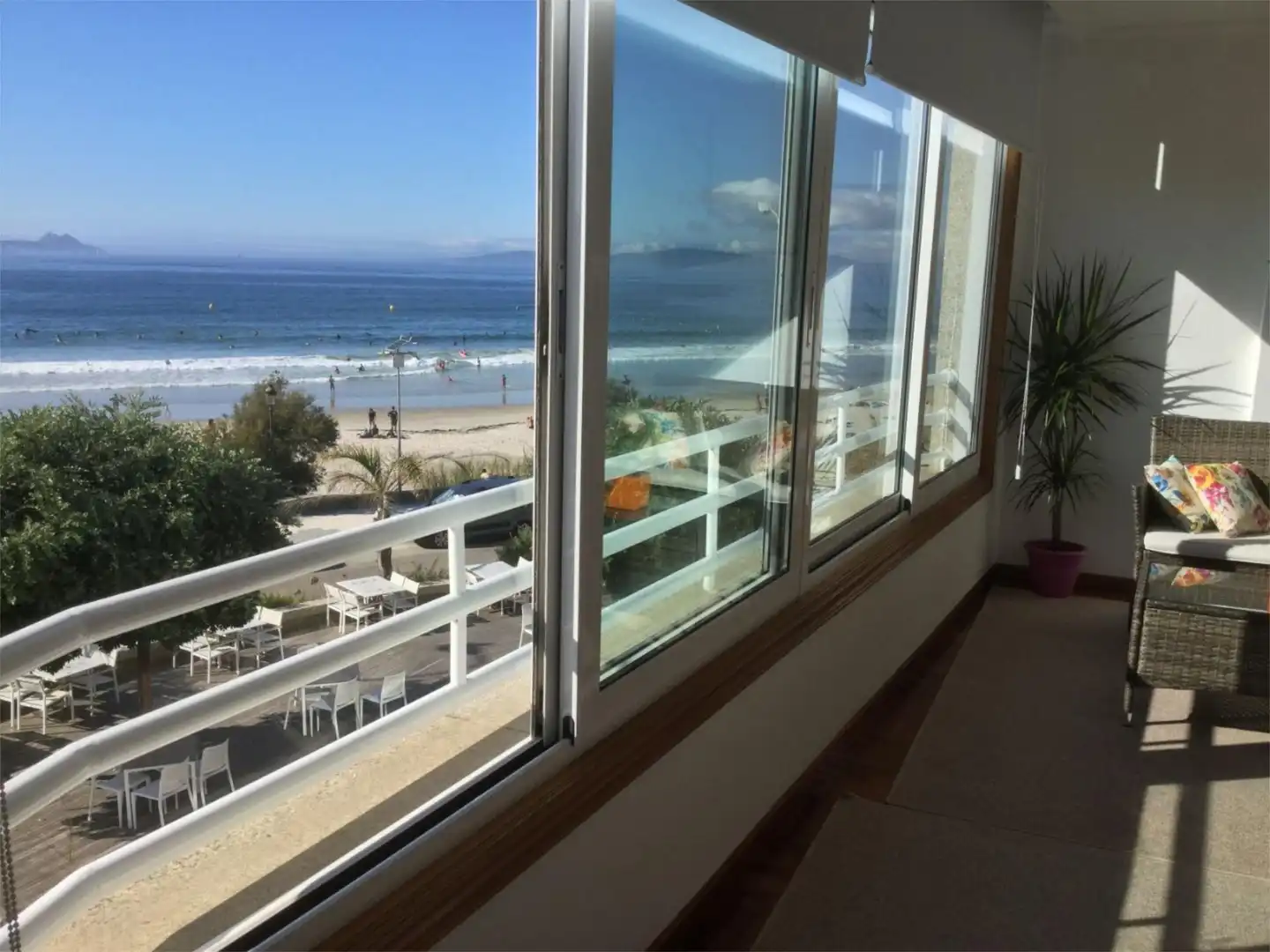 Bedroom of Flat for rent in Nigrán  with Heating, Private garden and Parquet flooring