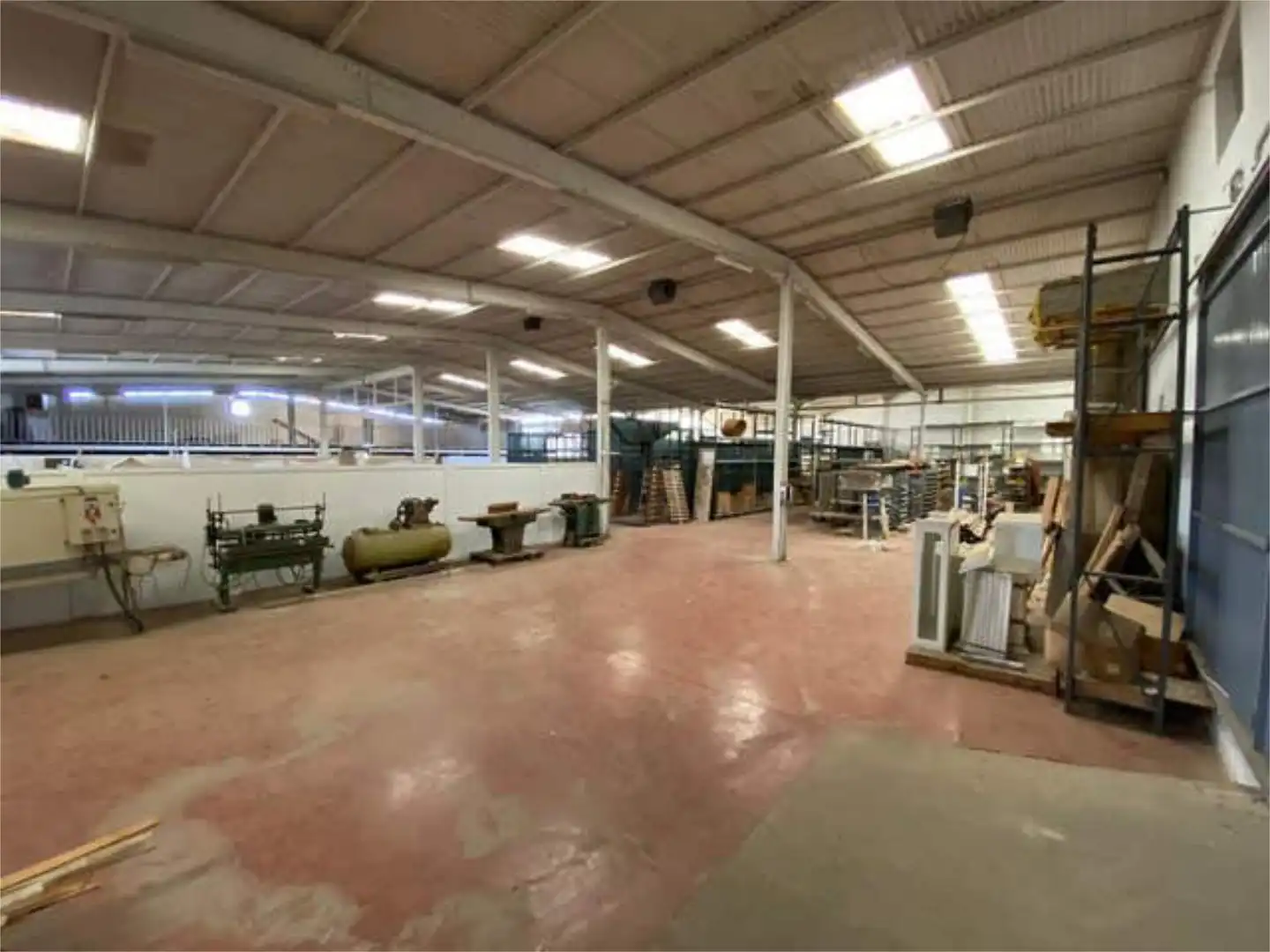 Fabrikhallen zur Miete in  Almería Capital