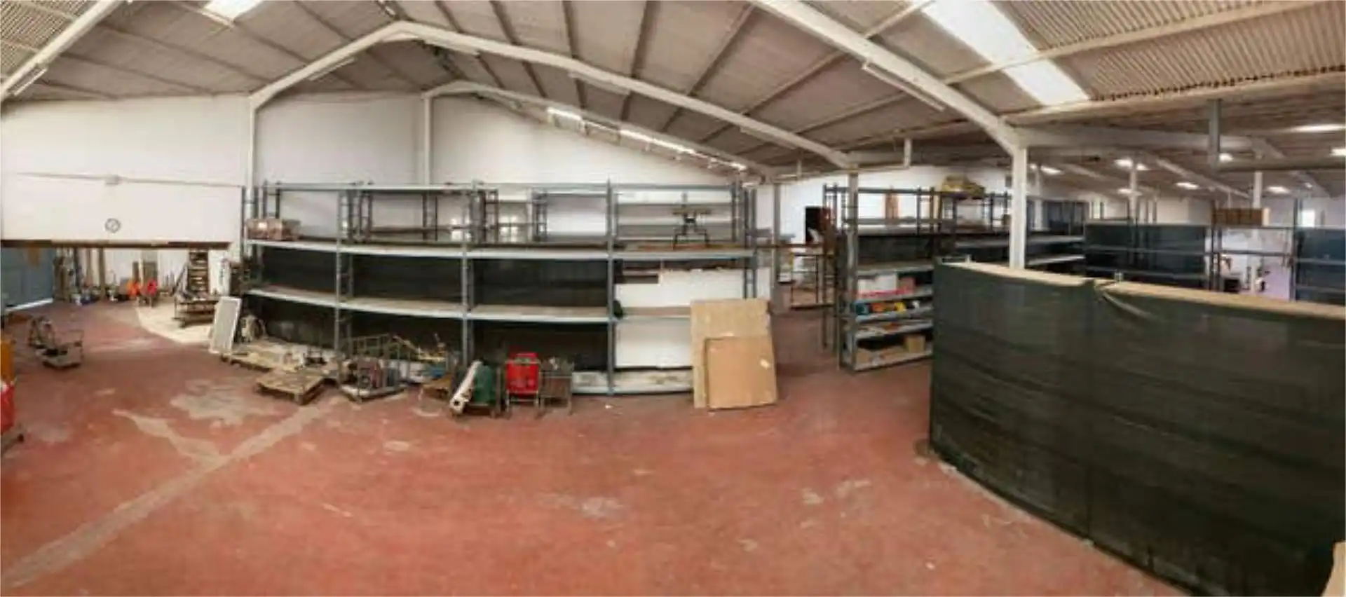 Fabrikhallen zur Miete in Almería