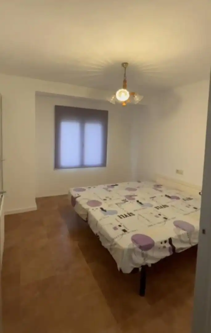 Casa adosada en venta en Calle Ramón y Cajal, 10a, Valdeganga Habitación de Casa adosada en venta en Valdeganga
