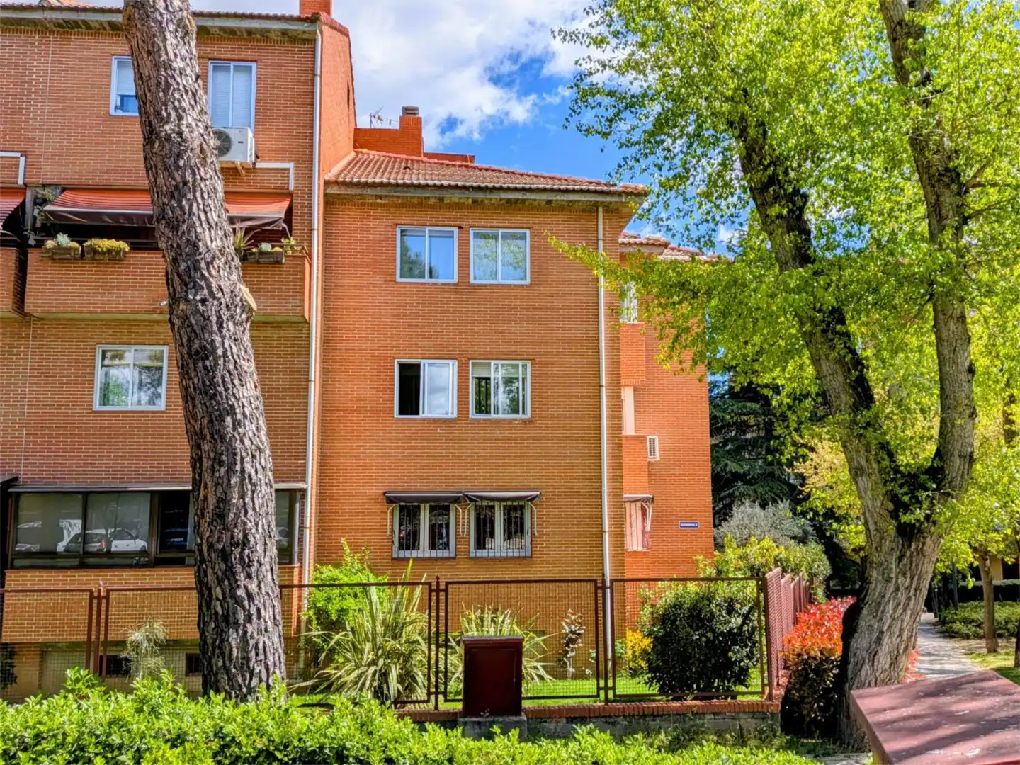 Exterior view of Flat for sale in Tres Cantos  with Air Conditioner, Heating and Private garden