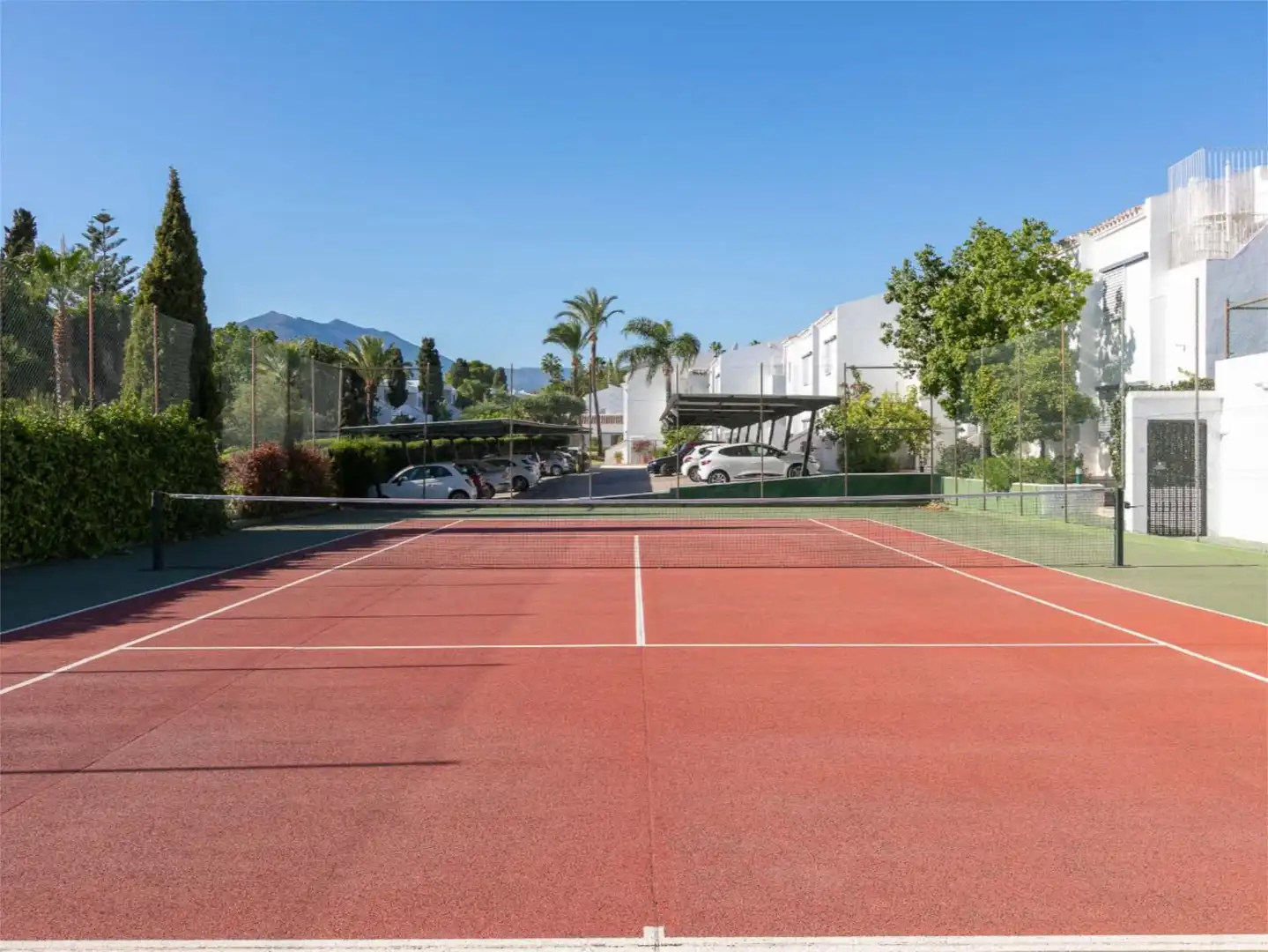 Apartament de lloguer a Avenida Valle del Golf, 21, Aloha Vista exterior de Apartament de lloguer en Marbella amb Aire condicionat, Calefacció i Jardí privat