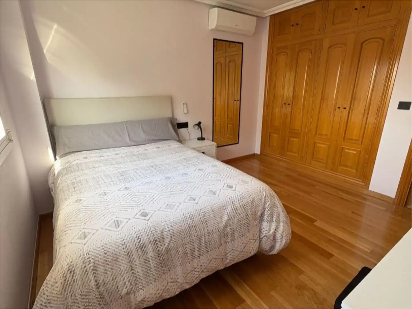Piso en venta en Calle Río Duero, 11, Sol y Luz Habitación de Piso en venta en San Vicente del Raspeig / Sant Vicent del Raspeig con Aire acondicionado, Calefacción y Jardín privado
