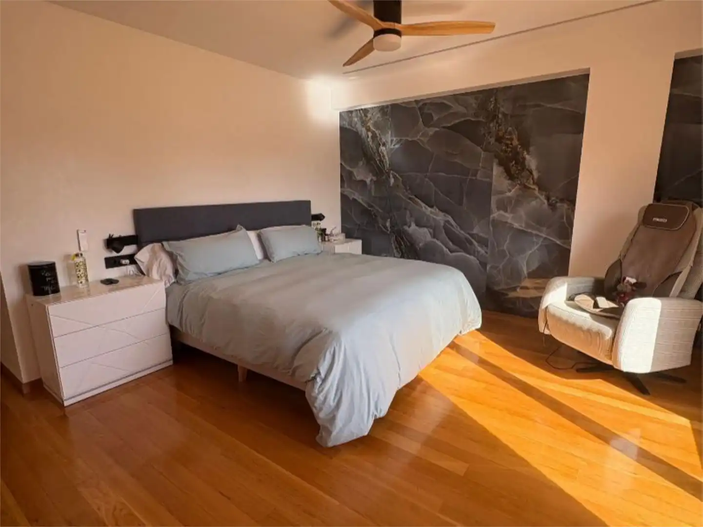 Piso en venta en Calle Río Duero, 11, Sol y Luz Habitación de Piso en venta en San Vicente del Raspeig / Sant Vicent del Raspeig con Aire acondicionado, Calefacción y Jardín privado
