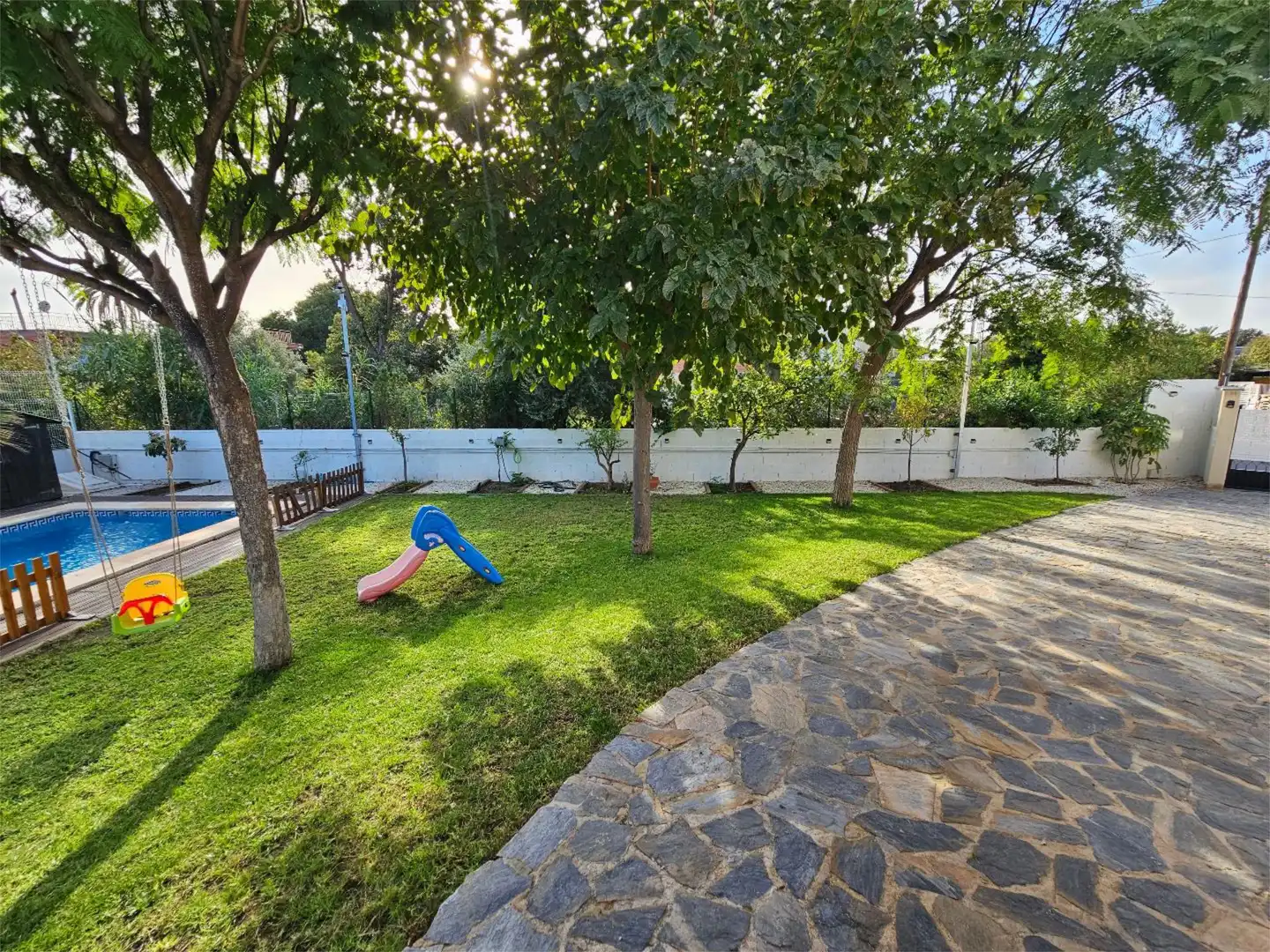 Piso en venta en Calle Río Duero, 11, Sol y Luz Jardín de Piso en venta en San Vicente del Raspeig / Sant Vicent del Raspeig con Aire acondicionado, Calefacción y Jardín privado