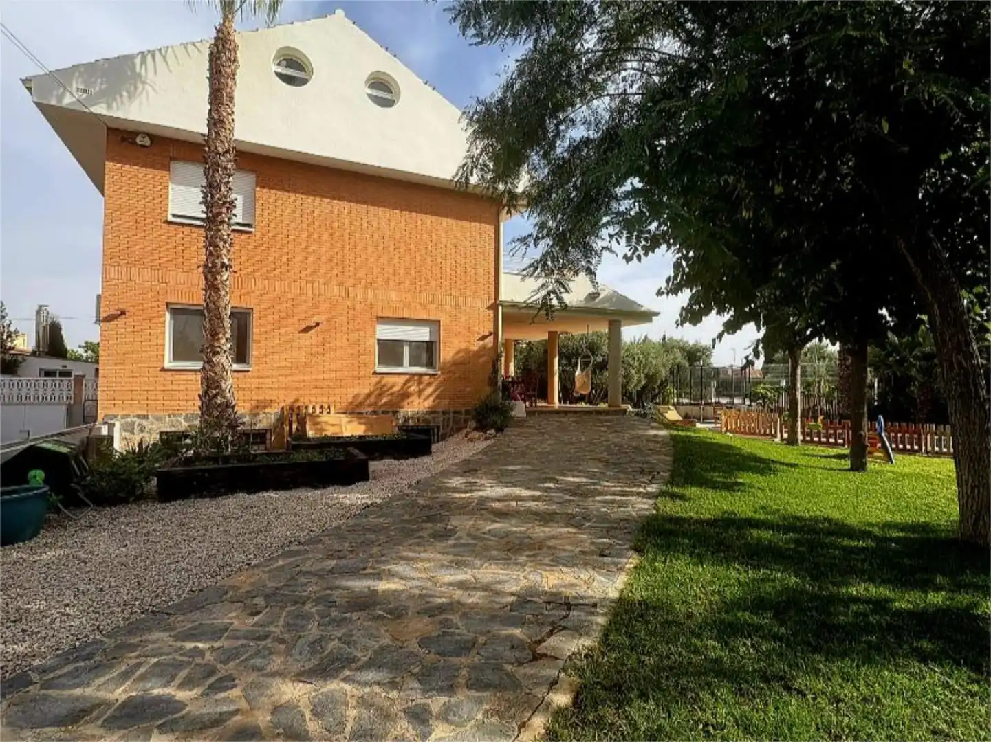 Piso en venta en Calle Río Duero, 11, Sol y Luz Vista exterior de Piso en venta en San Vicente del Raspeig / Sant Vicent del Raspeig con Aire acondicionado, Calefacción y Jardín privado