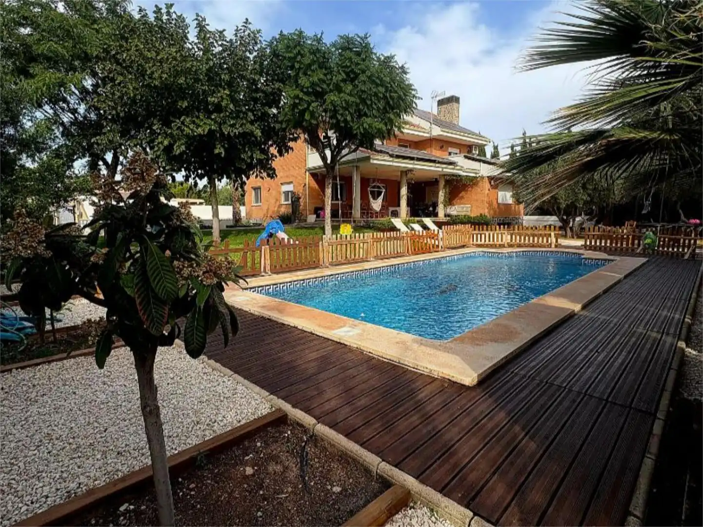 Piso en venta en Calle Río Duero, 11, Sol y Luz Piscina de Piso en venta en San Vicente del Raspeig / Sant Vicent del Raspeig con Aire acondicionado, Calefacción y Jardín privado
