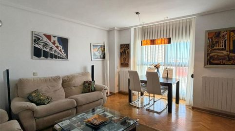 Foto 2 de Piso en venta en Avenida del Monasterio de Silos, 82, Montecarmelo, Madrid Capital