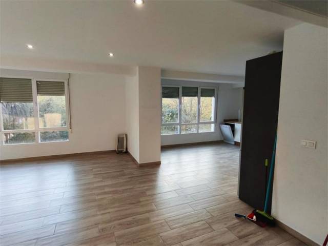 Piso en Alquiler en Plaza de Colón, 26 en Ollerías - San Cayetano