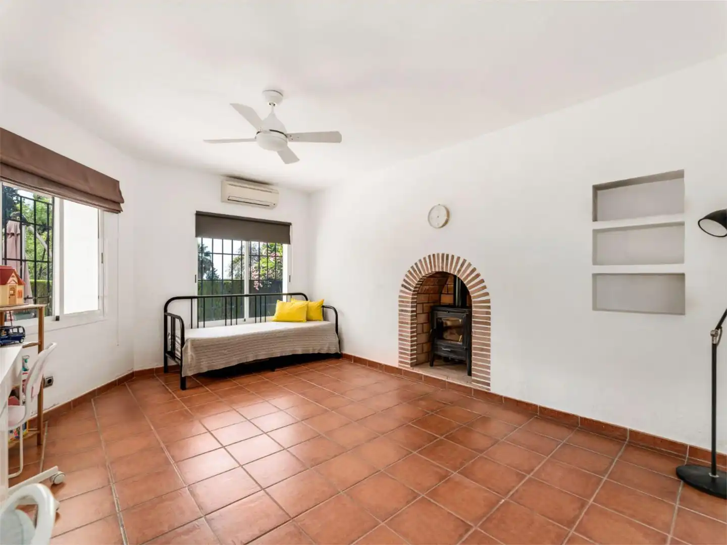 Casa o chalet en venta en Calle las Mimosas, 4, Campo de Mijas Habitación de Casa o chalet en venta en Mijas con Aire acondicionado, Terraza y Piscina
