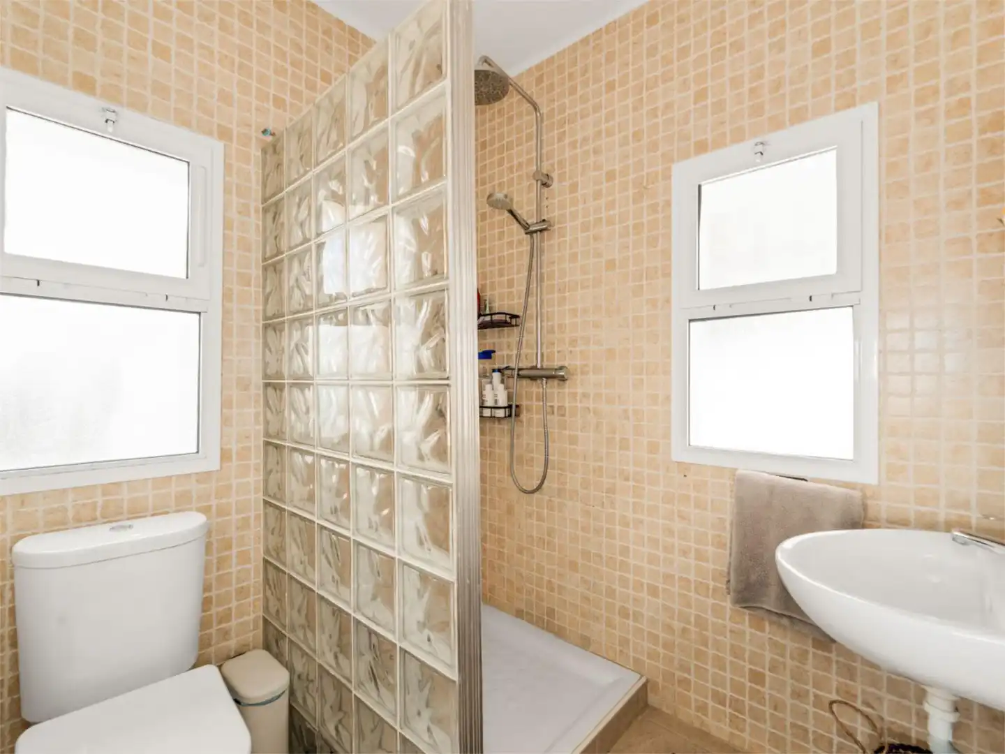 Casa o chalet en venta en Calle las Mimosas, 4, Campo de Mijas Baño de Casa o chalet en venta en Mijas con Aire acondicionado, Terraza y Piscina