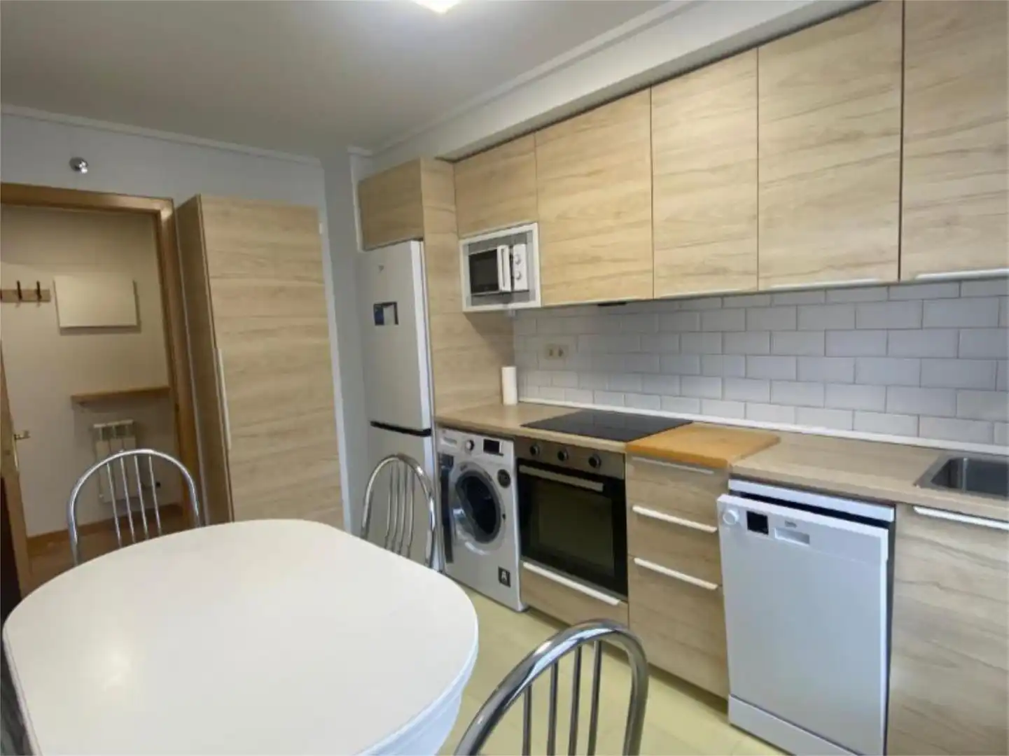 Cocina de Piso de alquiler en Haro con Calefacción, Parquet y Amueblado