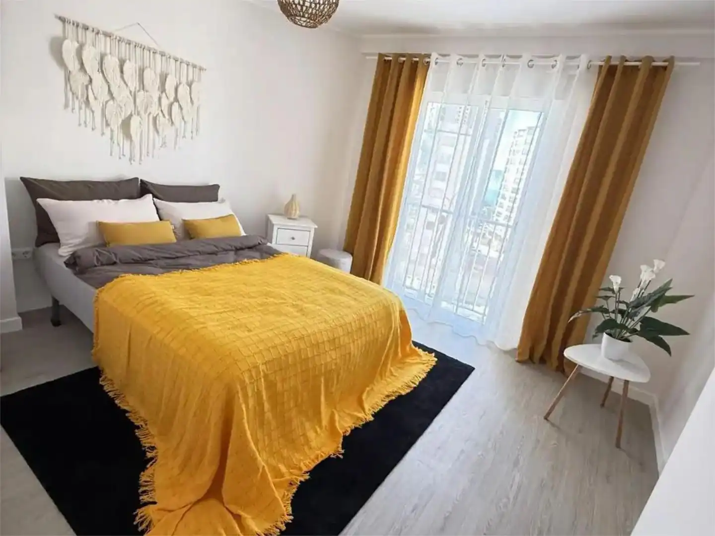 Flat for rent in Avenida Rosa de Los Vientos, 13, Zona Levante - Playa Fossa Bedroom of Flat for rent in Calpe / Calp with Air Conditioner, Terrace and Balcony