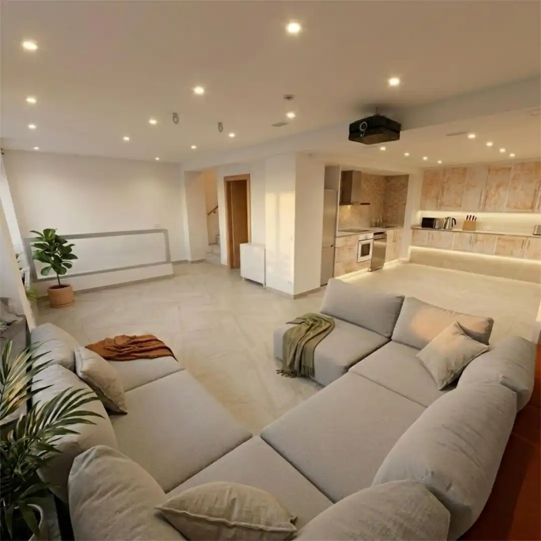 Erdgeschoss zum Verkauf in  Pamplona / Iruña mit Klimaanlage, Heizung und Möbliert