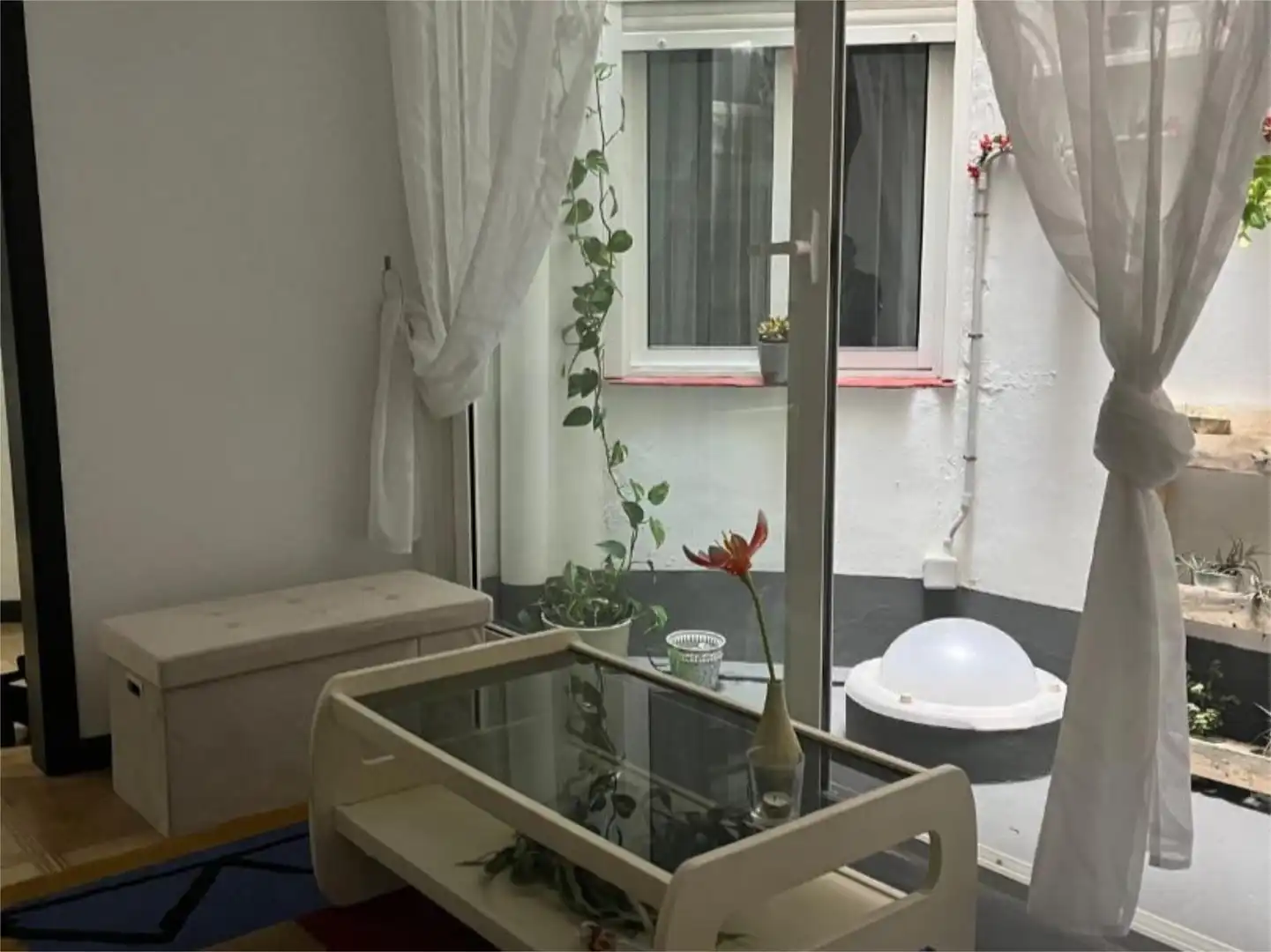 Room in Calle Cervantes, 14, La Salle - Cuatro Torres Balcony of Flat for share in Santa Cruz de Tenerife with Furnished