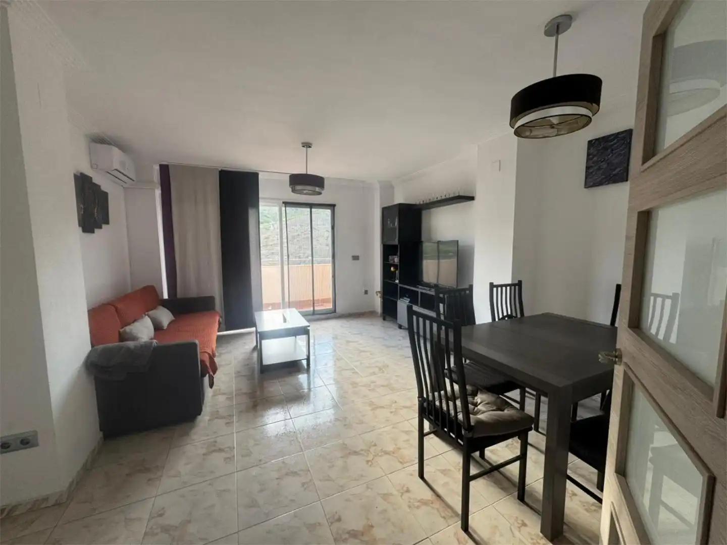 Flat for sale in Avenida Jane Bowles, 6, Residencial Jardín Botánico Living room of Flat for sale in Málaga with Air Conditioner, Heating and Terrace