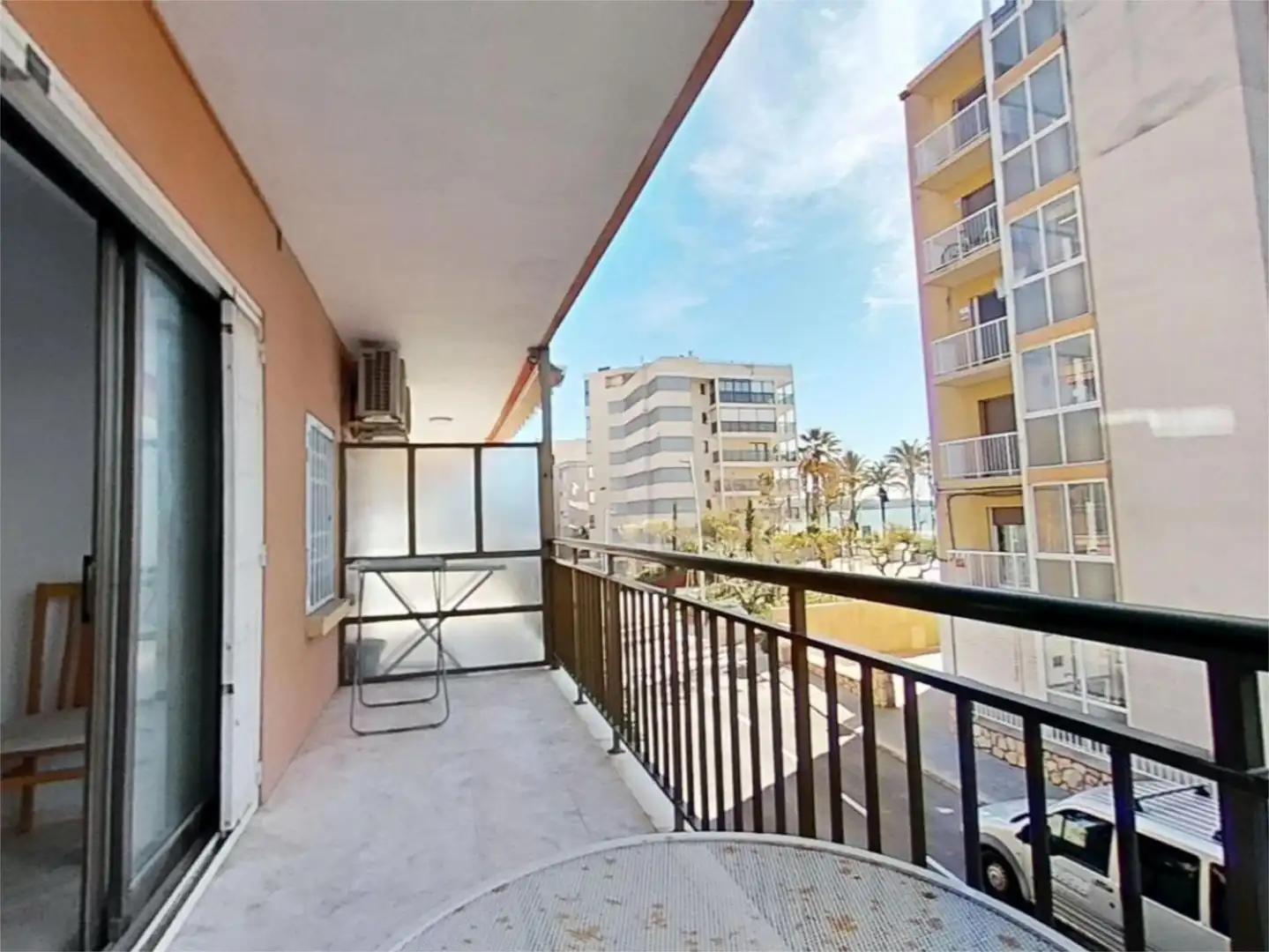 Piso en venta en Carrer del Sol, 38, Platja de Ponent Terraza de Piso en venta en Salou con Amueblado y Balcón