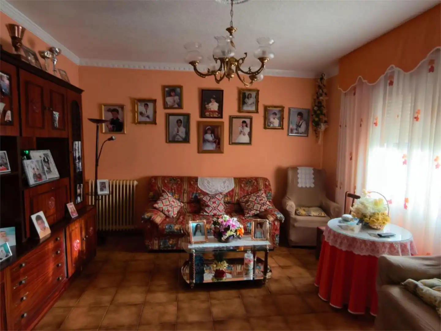 Casa o chalet en venta en Calle Navarra, 54, Lillo Sala de estar de Casa o chalet en venta en Lillo con Aire acondicionado