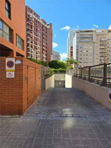 Garaje en Alquiler en Penya - Roja - Avda. Francia