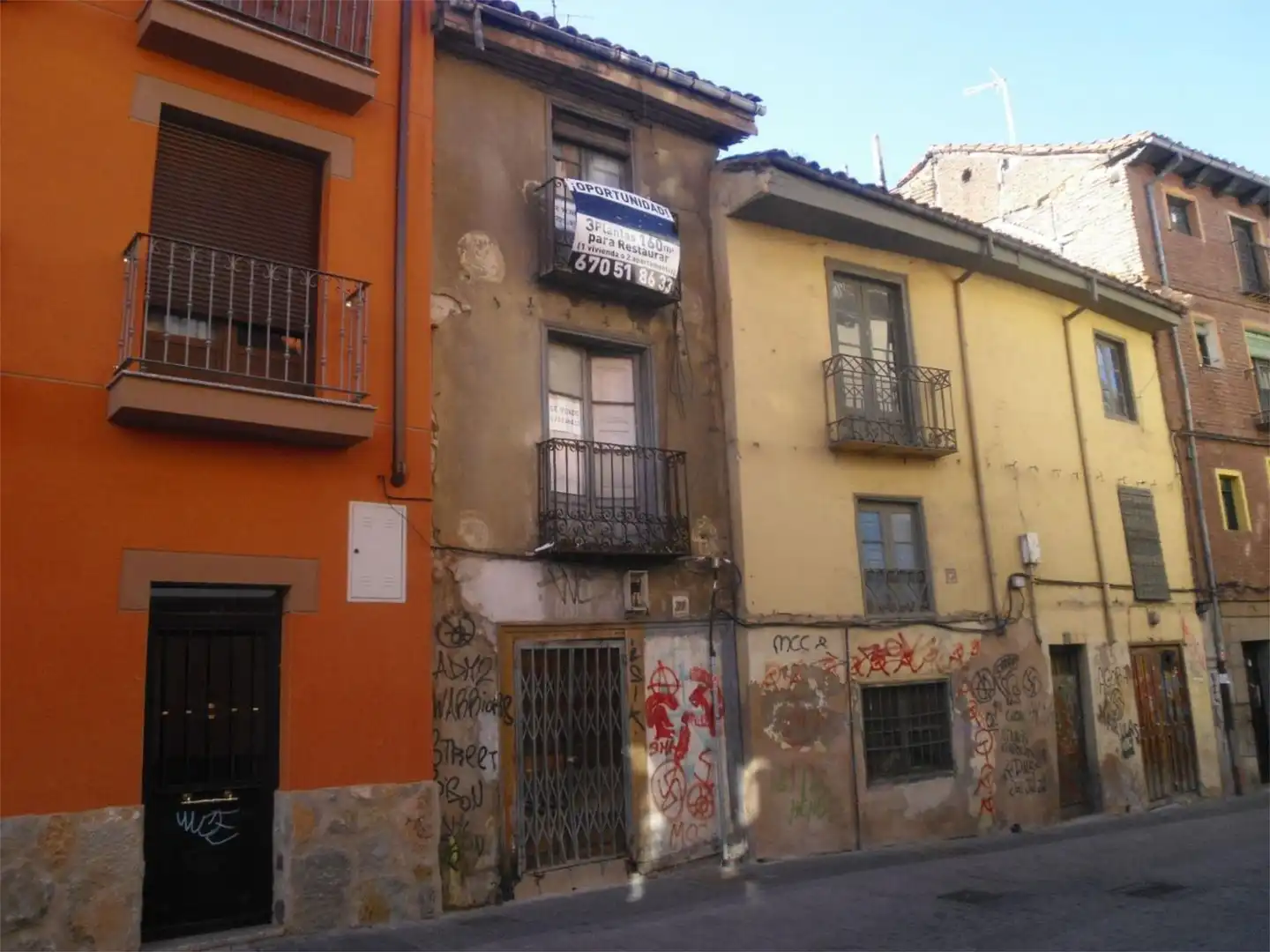 Außenansicht von Country house zum Verkauf in León Capital 